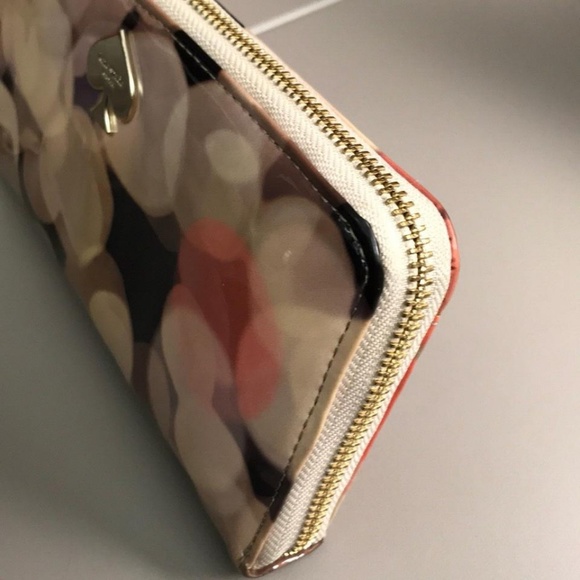 Kate Spade All That Glitters Wallet in Pink - Picture 3 of 6